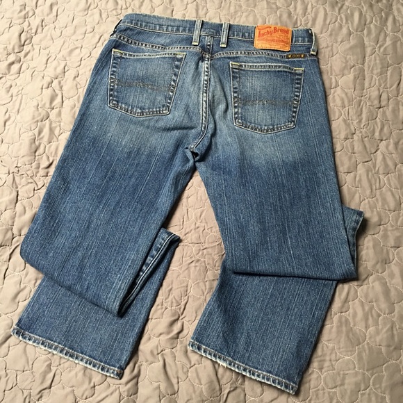 Lucky Brand Woman’s Straight Leg Jeans - Picture 6 of 8